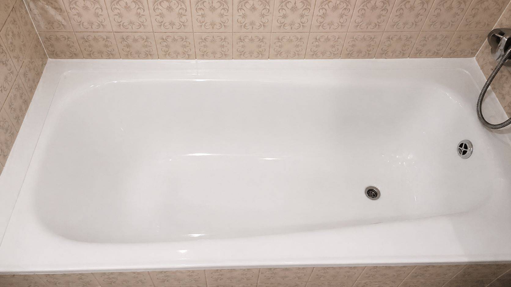 Ванна после восстановления для квартиры