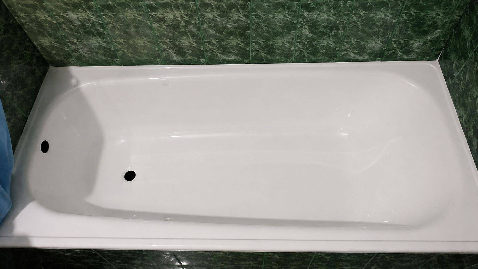 Ванна после реставрации перед продажей квартиры