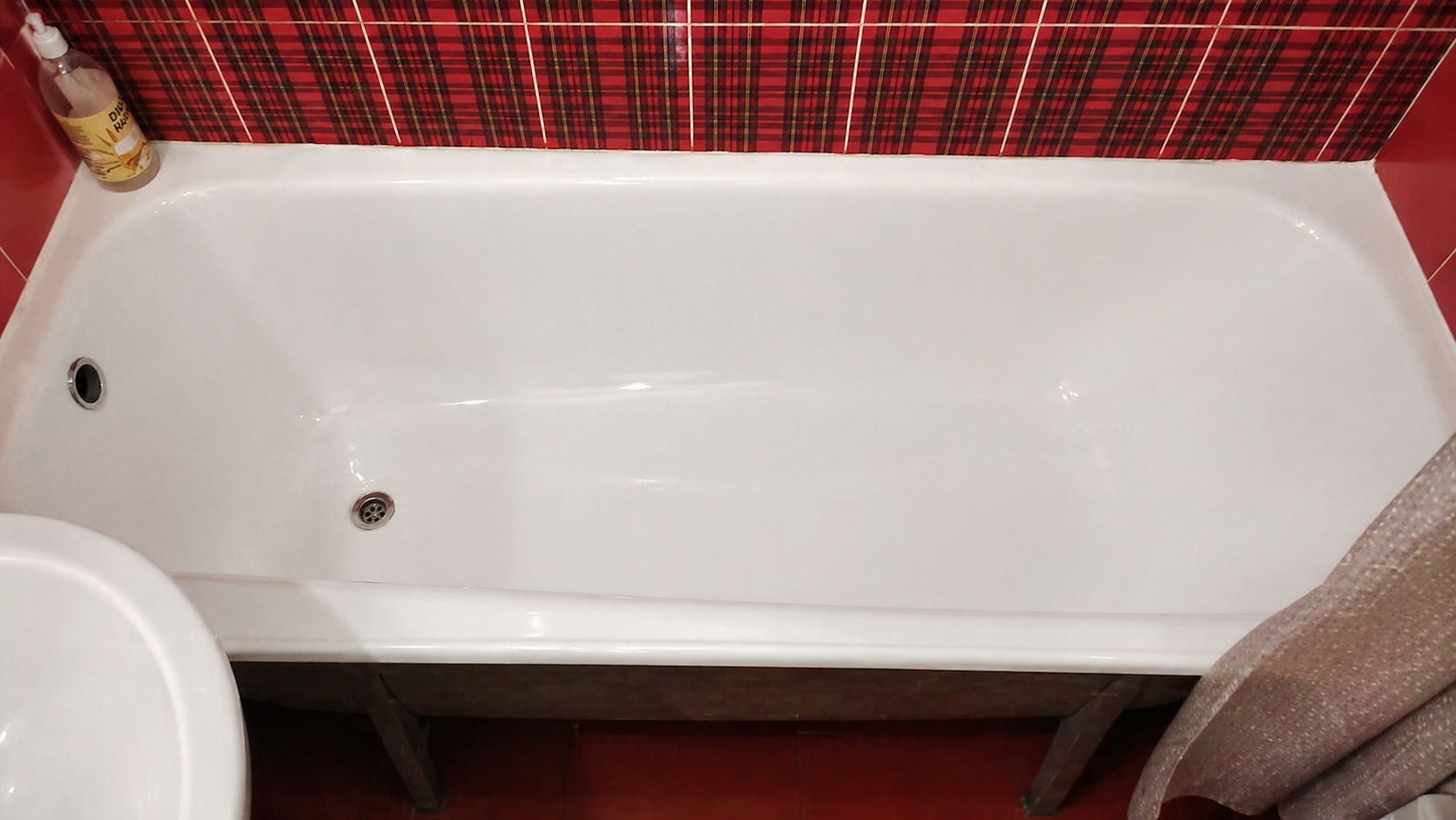 Ванная комната после реставрации чугунной ванны